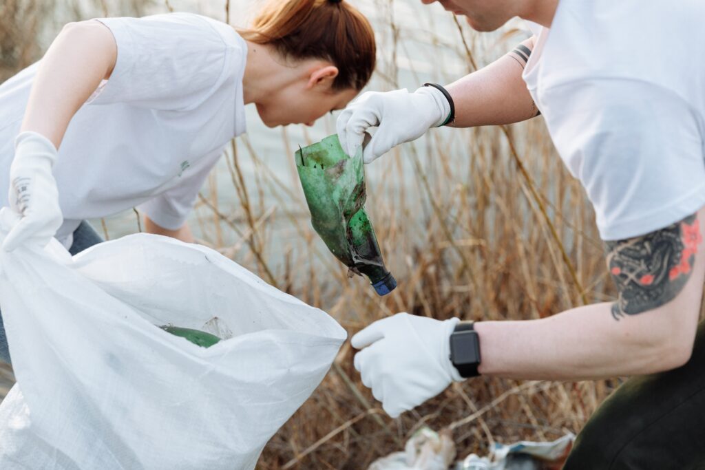 VIDA San Antonio River Cleanup 