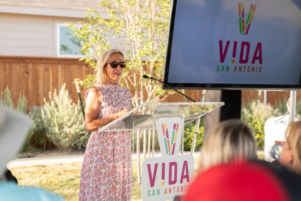 Gretchen Howell speaking at VIDA on a Sunny Day