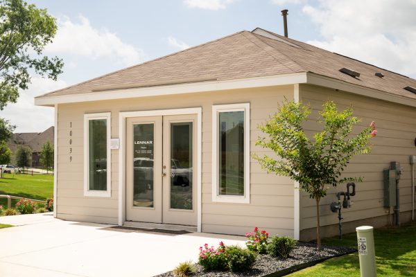 Facade of the Lennar model Home at VIDA